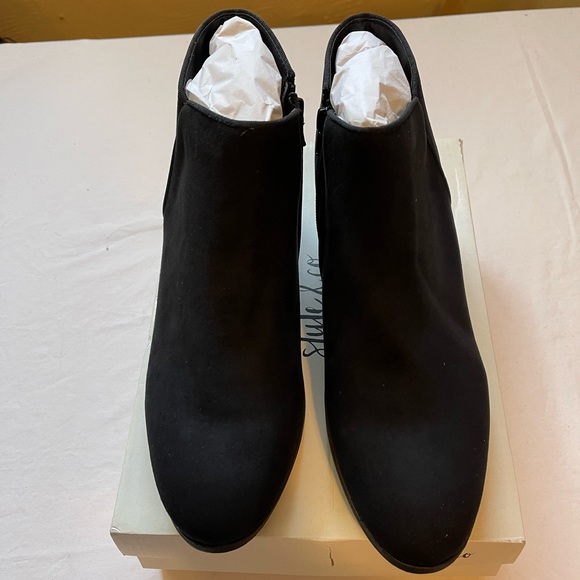 Woman’s Black Style & Co booties size 11 - Picture 2 of 6